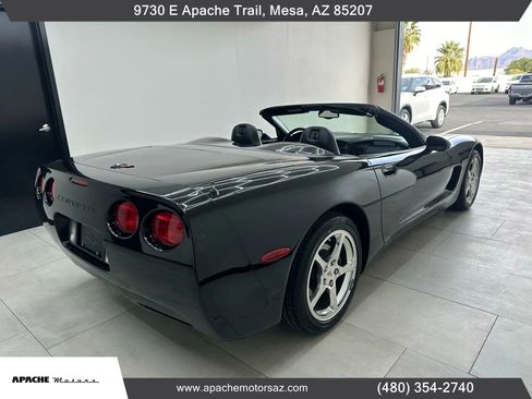 Used 2004 Chevrolet Corvette Convertible w/ Preferred Equipment Group image 4