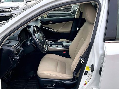 Used 2017 Lexus IS 300 AWD image 21