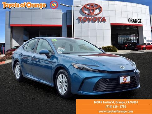 Used 2026 Toyota Camry LE FWD image 1