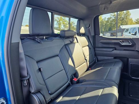 Used 2024 Chevrolet Silverado 1500 RST image 15