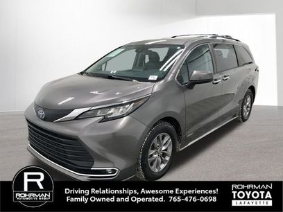 Used 2021 Toyota Sienna XLE