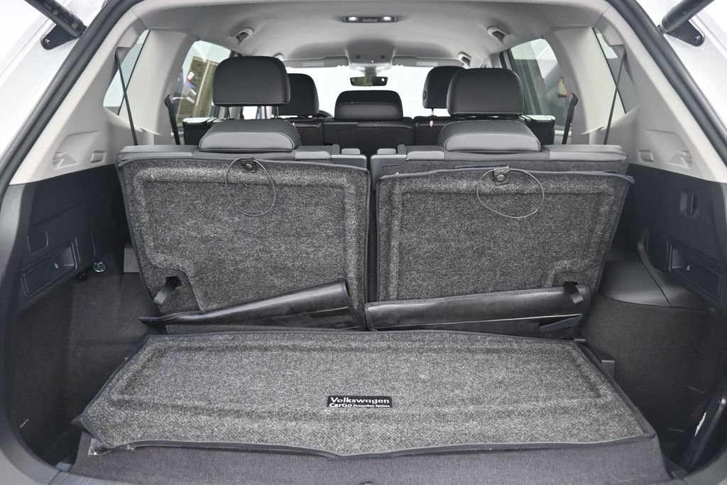 Used 2024 Volkswagen Tiguan SE FWD image 30