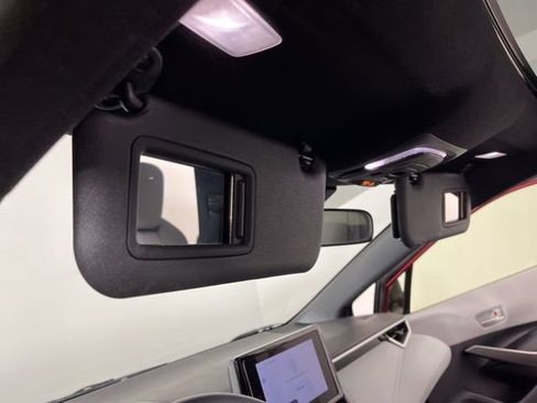 Used 2023 Toyota Corolla SE image 36