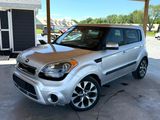 Used 2013 Kia Soul ! w/ Premium Pkg image 4
