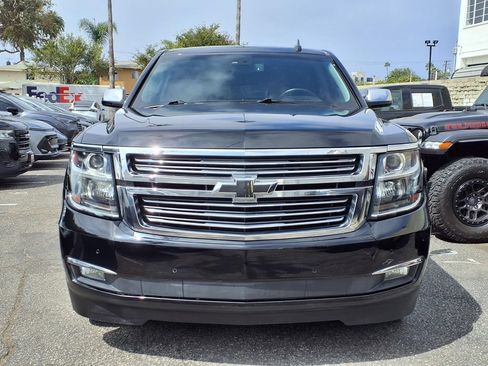Used 2017 Chevrolet Suburban Premier RWD image 2
