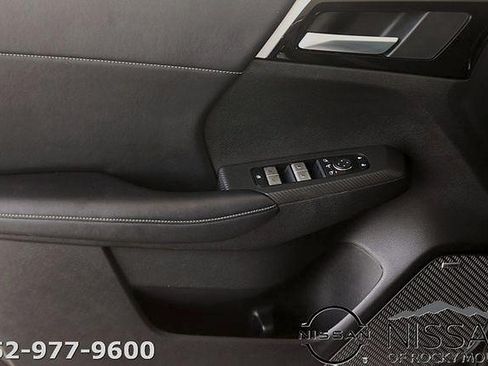 Used 2025 Mitsubishi Outlander SE FWD image 10