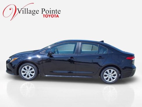Used 2026 Toyota Corolla LE FWD image 2