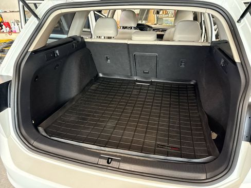 Used 2015 Volkswagen Golf TDI SE image 38