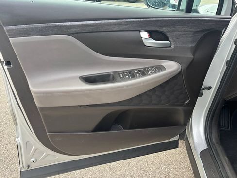 Used 2019 Hyundai Santa Fe SE AWD/4WD image 13