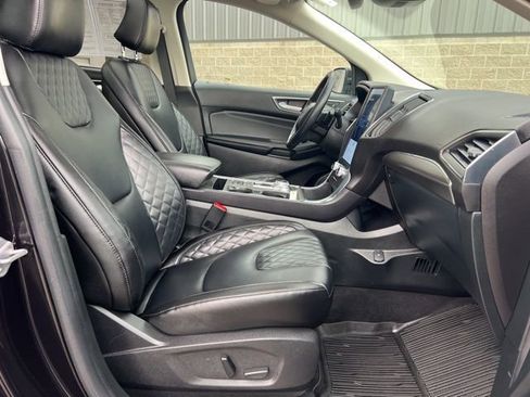 Used 2023 Ford Edge Titanium w/ Class II Trailer Tow Package image 11