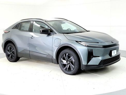 New 2026 Toyota C-HR AWD/4WD image 7