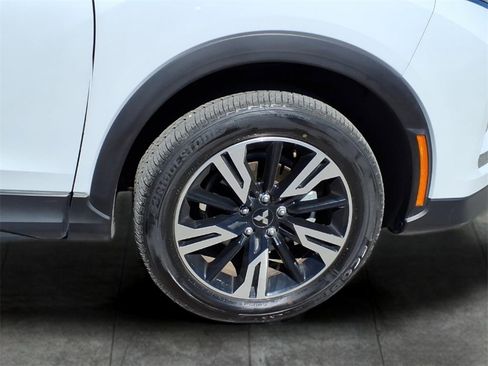 Used 2025 Mitsubishi Eclipse Cross SE image 6