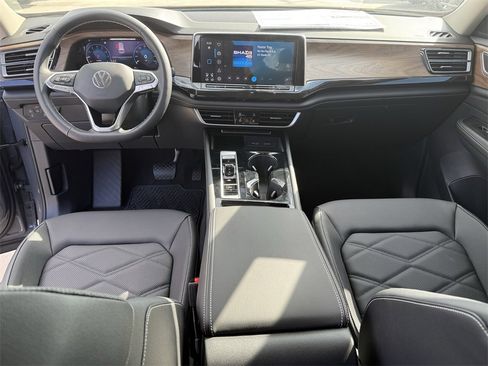 New 2026 Volkswagen Atlas SE image 26