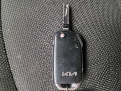 Used 2022 Kia Forte LXS FWD image 32