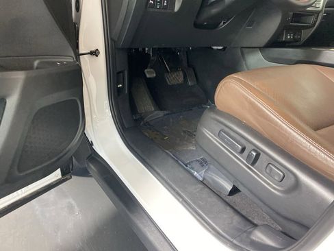 Used 2024 Honda Passport EX-L image 25