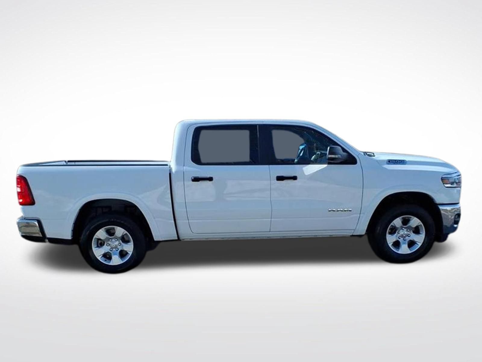 Used 2025 RAM 1500 Big Horn AWD/4WD image 7