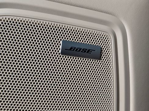 New 2026 Porsche Macan Turbo image 28