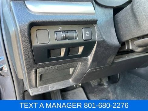 Used 2017 Subaru Crosstrek 2.0i AWD/4WD image 16