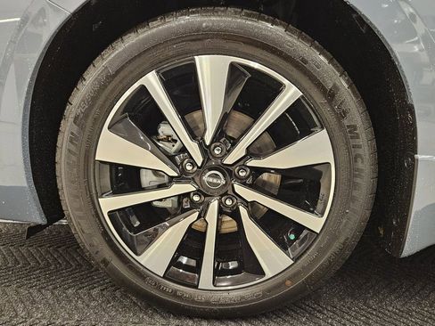 New 2025 Nissan Sentra SV w/ SV Premium Package image 12