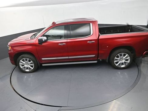 Used 2023 Chevrolet Silverado 1500 High Country w/ High Country Premium Package AWD/4WD image 15