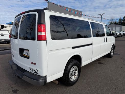 Used 2016 GMC Savana 3500 LS w/ Chrome Appearance Package image 7