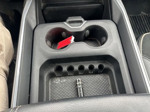 Used 2021 RAM 2500 Laramie w/ Night Edition image 23