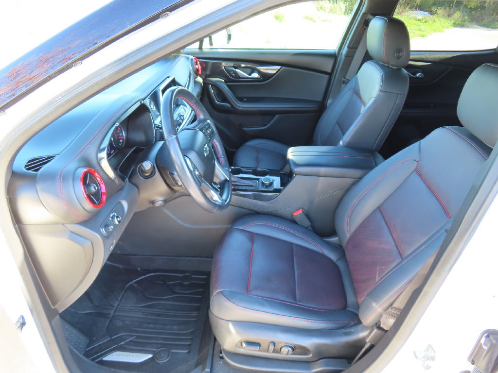 Certified 2021 Chevrolet Blazer RS w/ Enhanced Convenience Package AWD/4WD image 25