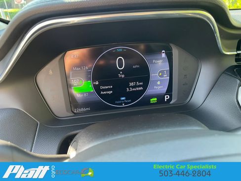 Used 2023 Chevrolet Bolt EUV LT image 28