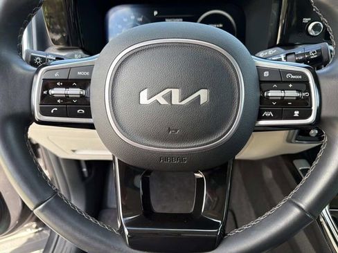 Used 2023 Kia Sorento SX FWD image 25