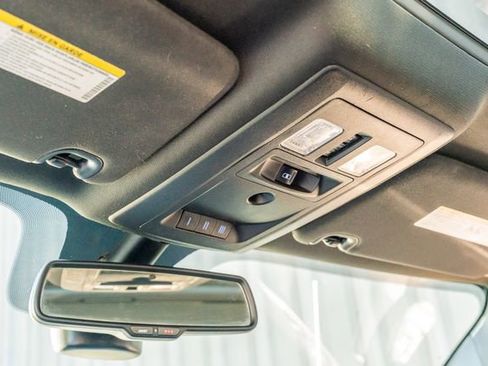 Used 2017 RAM 3500 Laramie Longhorn image 22