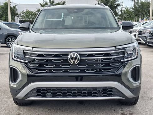 New 2026 Volkswagen Atlas Peak Edition AWD/4WD image 3