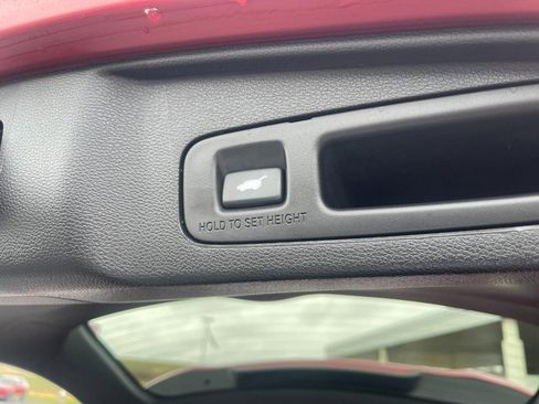 Used 2022 Honda CR-V Touring image 17