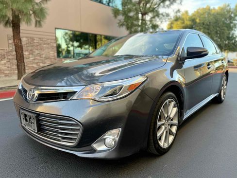 Used 2014 Toyota Avalon Limited image 7