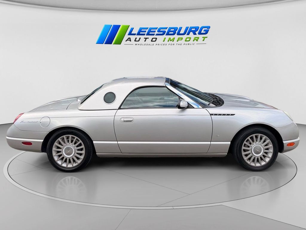 Used 2004 Ford Thunderbird RWD image 4