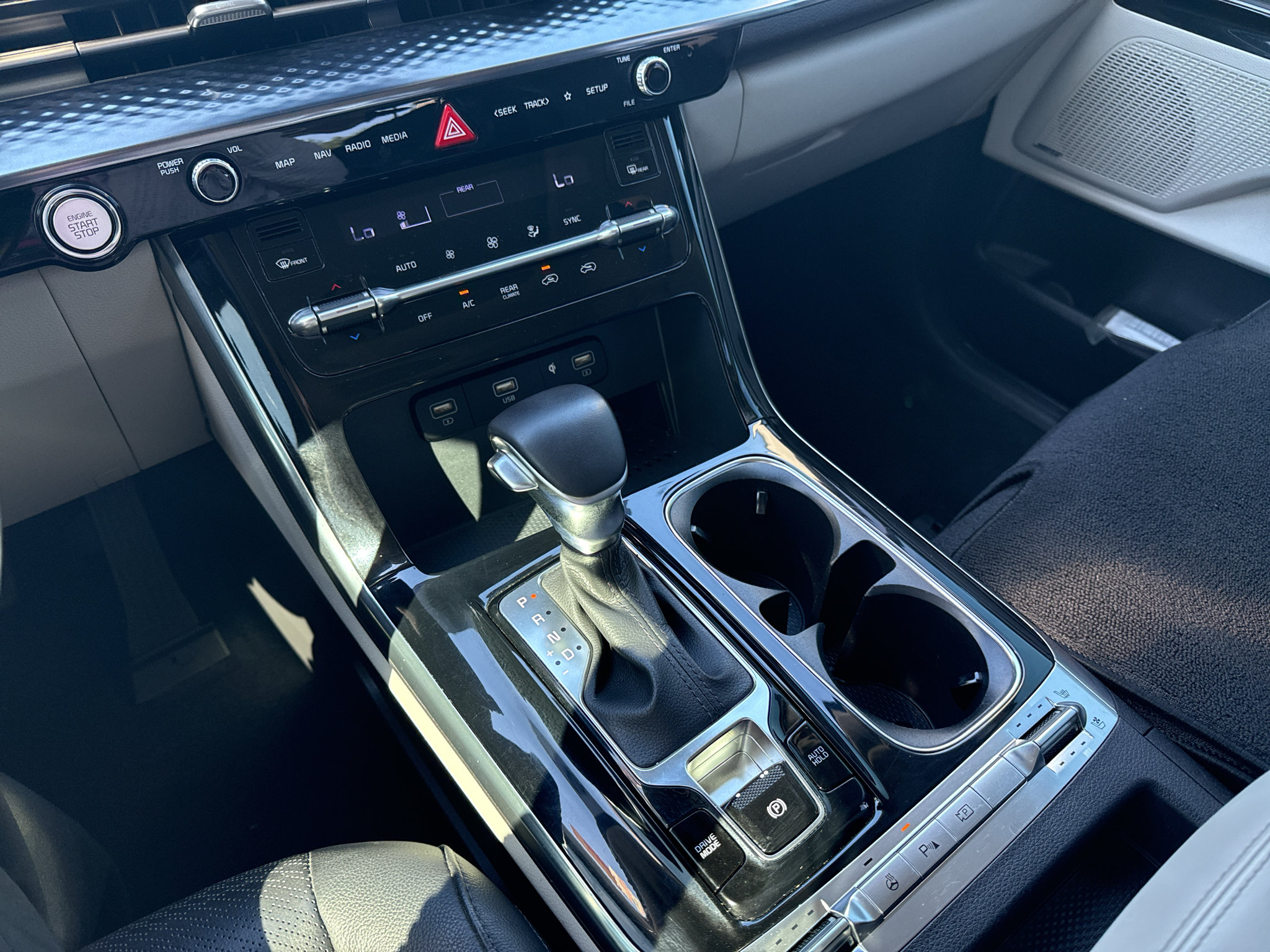 Used 2022 Kia Carnival SX Prestige FWD image 14