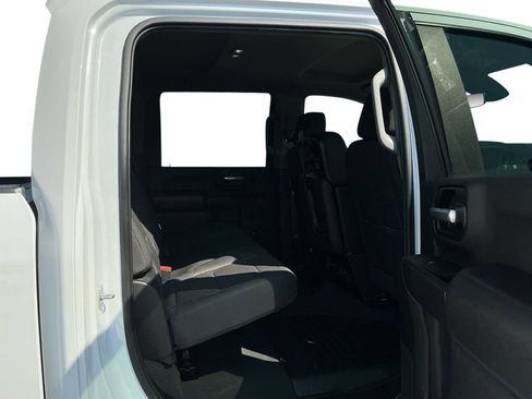 Used 2024 Chevrolet Silverado 2500 Custom w/ Custom Value Package image 23