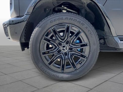 Used 2025 Mercedes-Benz G 580 w/ EQ Technology image 10