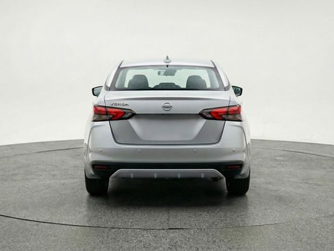 Used 2025 Nissan Versa SV image 7