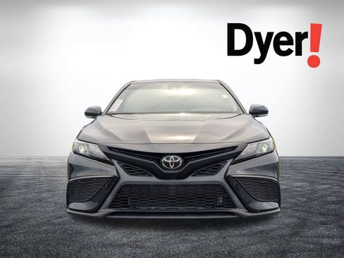 Used 2024 Toyota Camry SE FWD image 11
