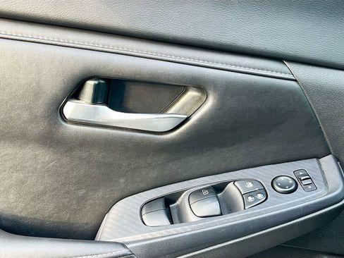 Used 2023 Nissan Sentra S image 17