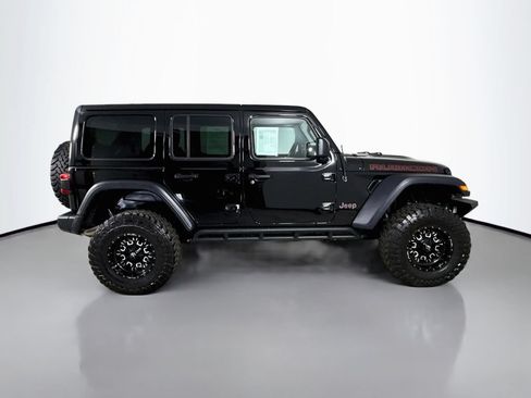 Used 2018 Jeep Wrangler Unlimited Rubicon AWD/4WD image 9
