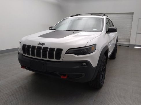 Used 2019 Jeep Cherokee Trailhawk w/ Cold Weather Group AWD/4WD image 15