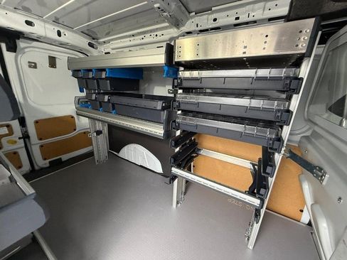 Used 2023 Ford Transit Connect XL image 13