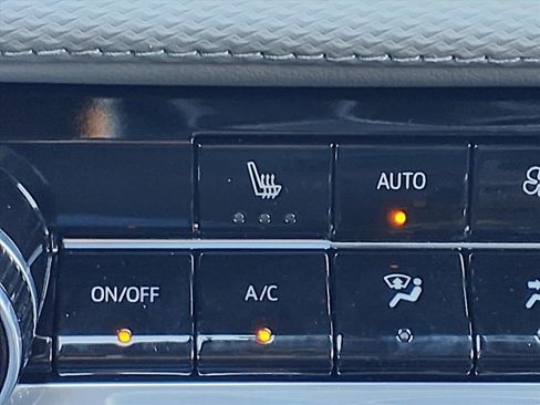 New 2026 Chevrolet Equinox LT w/ Convenience Package II image 15