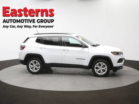 Used 2024 Jeep Compass Latitude AWD/4WD image 44
