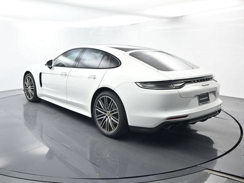 Certified 2023 Porsche Panamera Platinum Edition RWD image 3