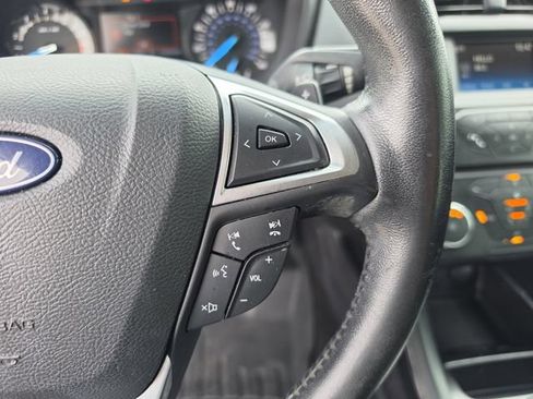Used 2018 Ford Fusion SE w/ Equipment Group 201A FWD image 29