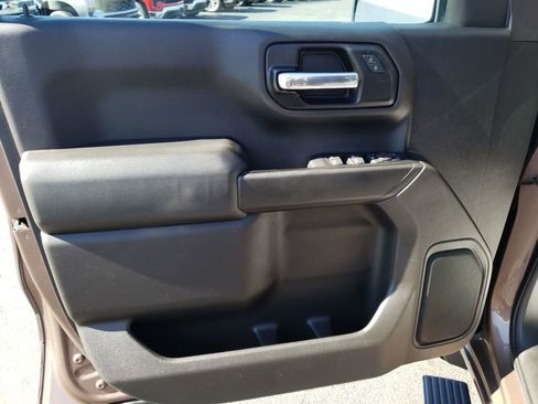 Used 2019 Chevrolet Silverado 1500 Custom Trail Boss image 11