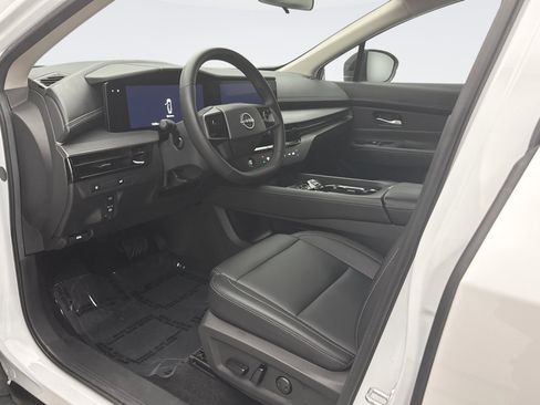 Used 2025 Nissan Murano SV AWD/4WD image 10