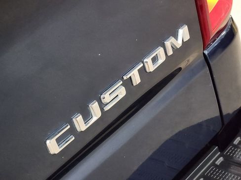 Used 2021 Chevrolet Silverado 1500 Custom image 26